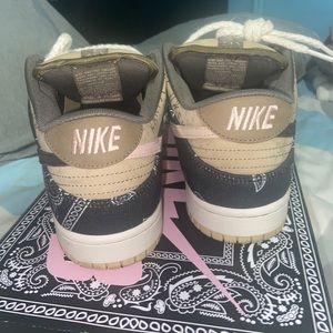 ✅AUTHENTIC✅ TRAVIS SCOTT DUNKS